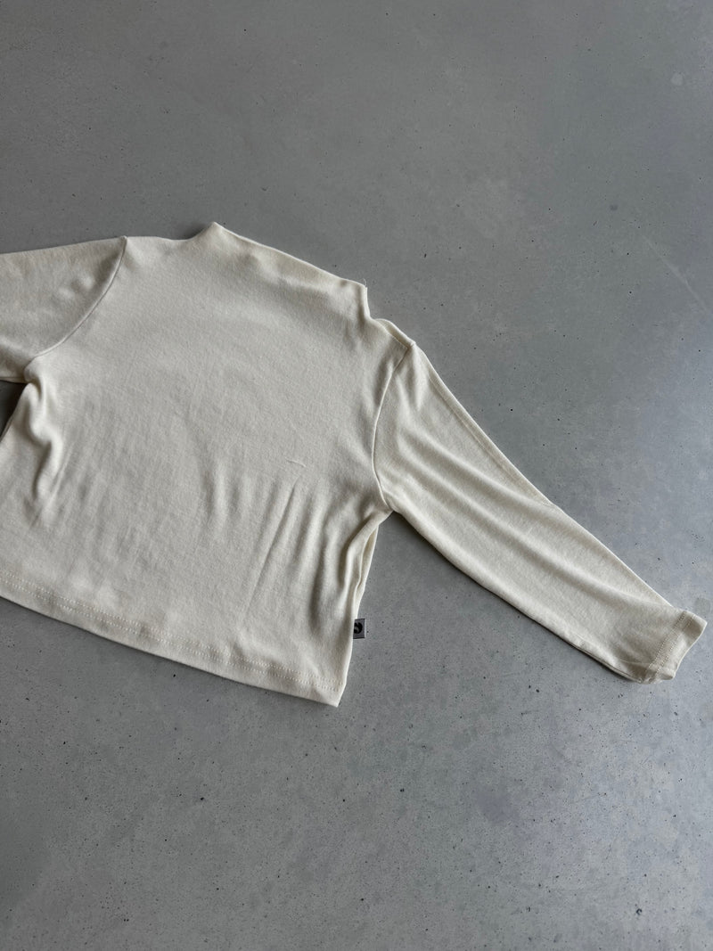 Basic cream turtleneck tee